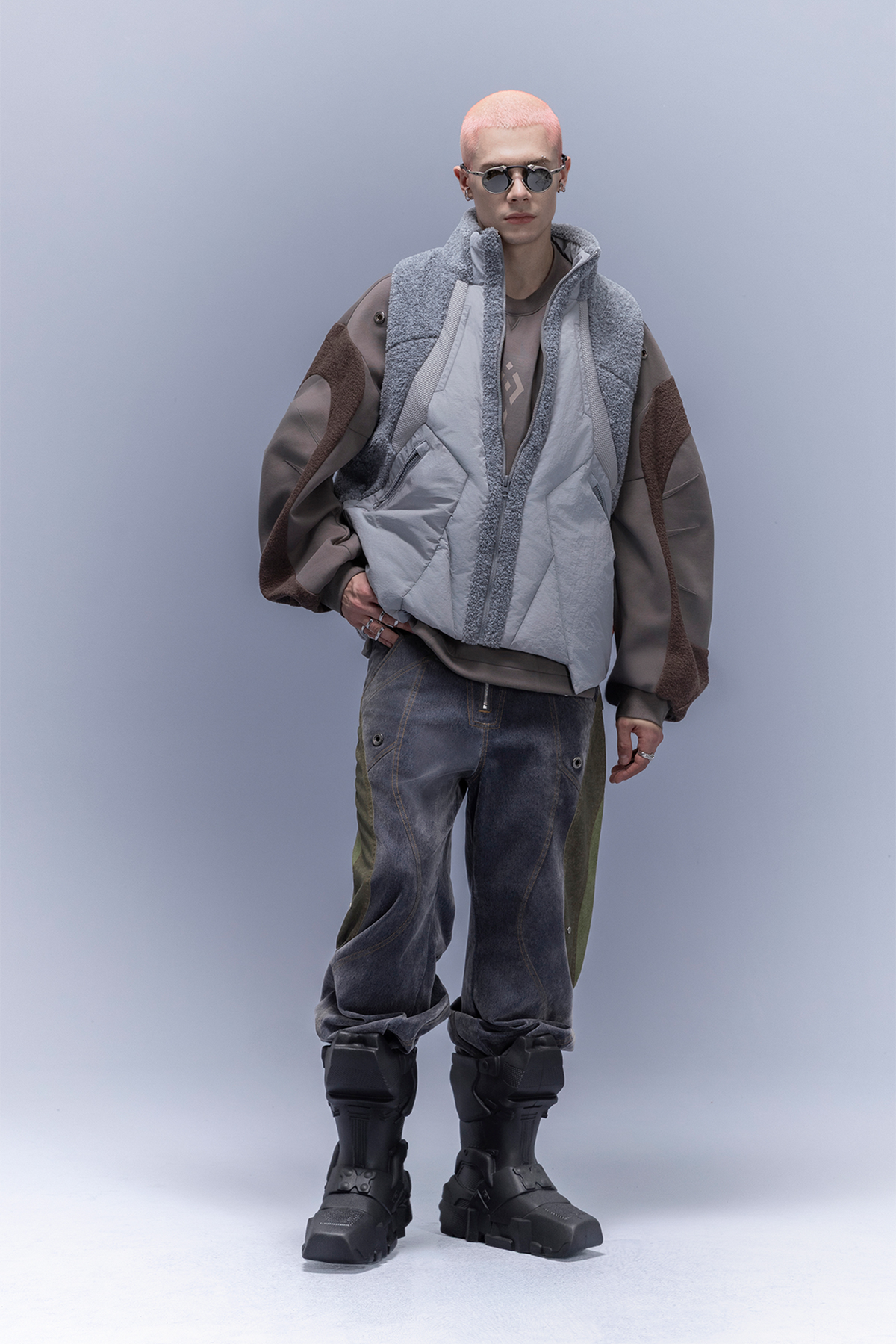 XIPHEVIL High-Neck Fleece-Panel Vest Dark Gray – photo 5 of 18