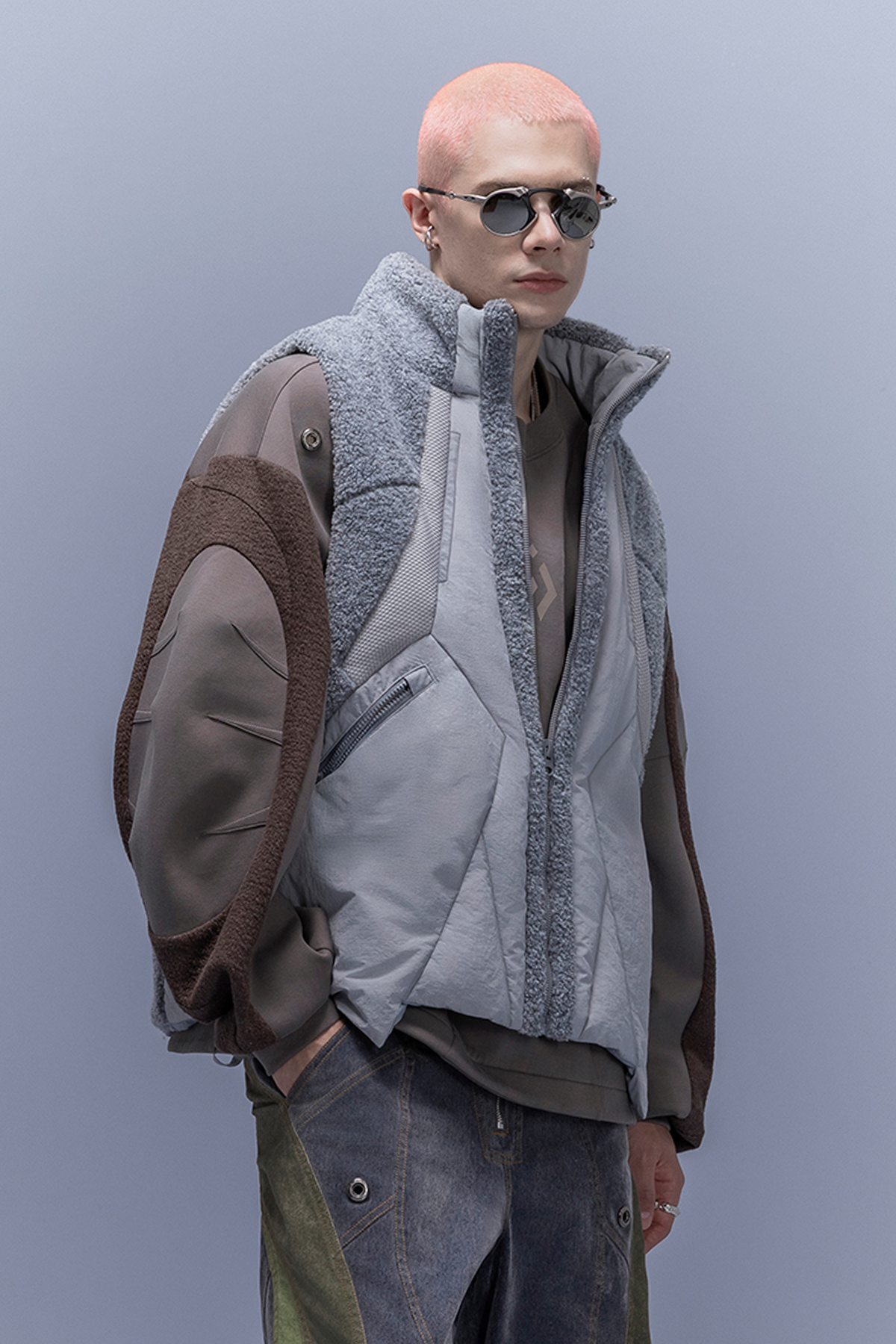 XIPHEVIL High-Neck Fleece-Panel Vest Dark Gray – photo 11 of 18