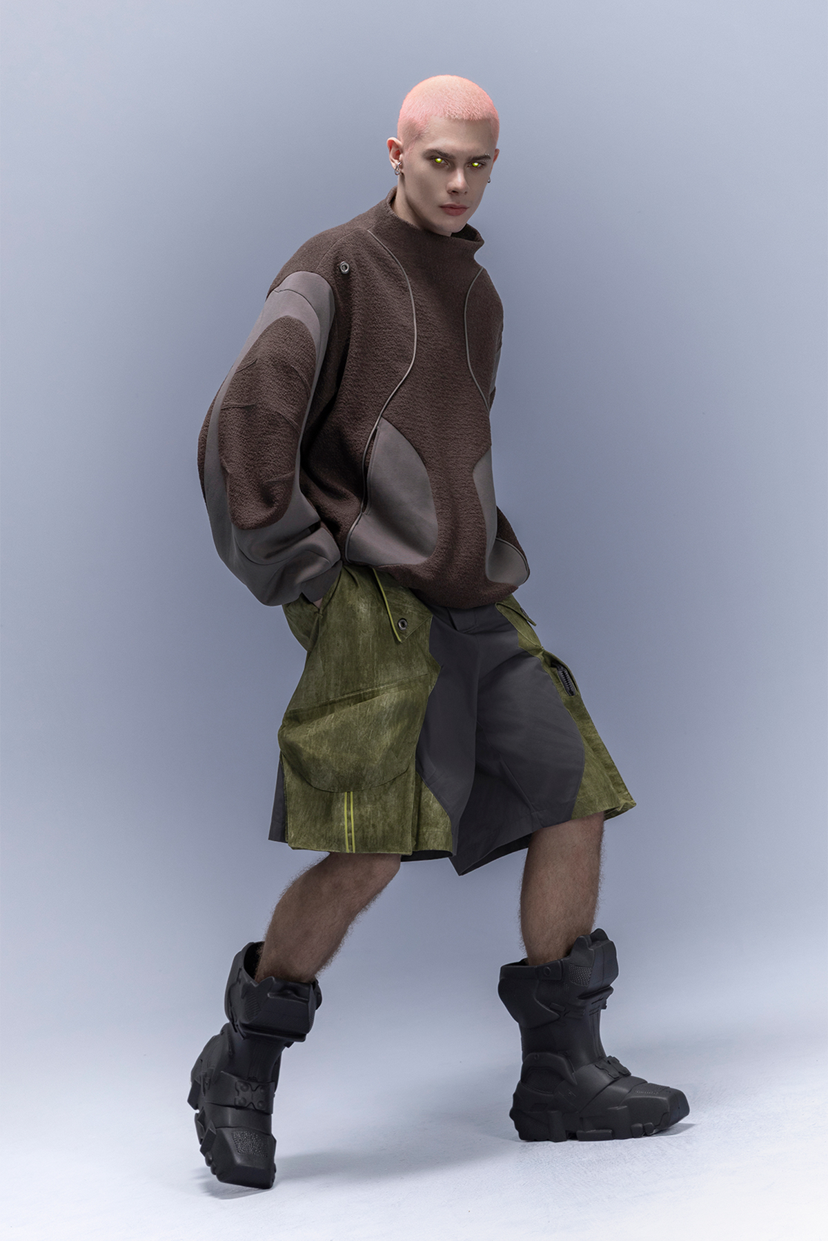 XIPHEVIL Fleece-Panel Saber-Sleeve Sweatshirt Coffee – photo 4 of 9