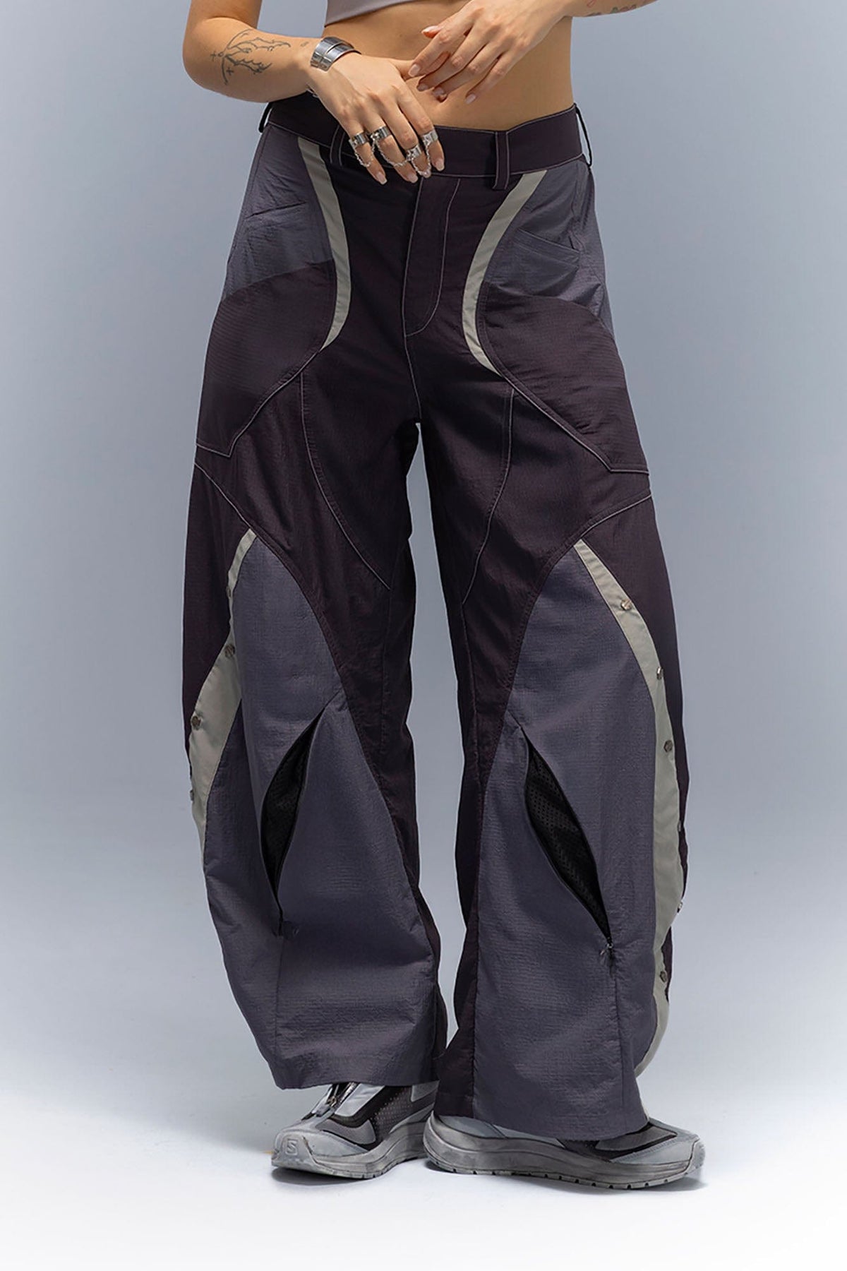 XIPHEVIL Deconstructed Contrast Panel Utility Curved Pants – photo 11 of 23