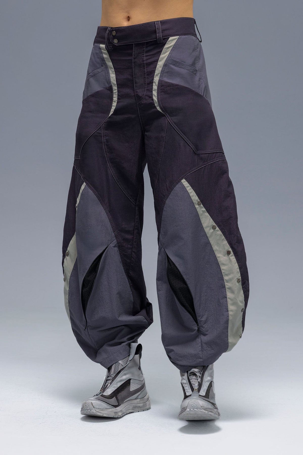 XIPHEVIL Deconstructed Contrast Panel Utility Curved Pants – photo 12 of 23