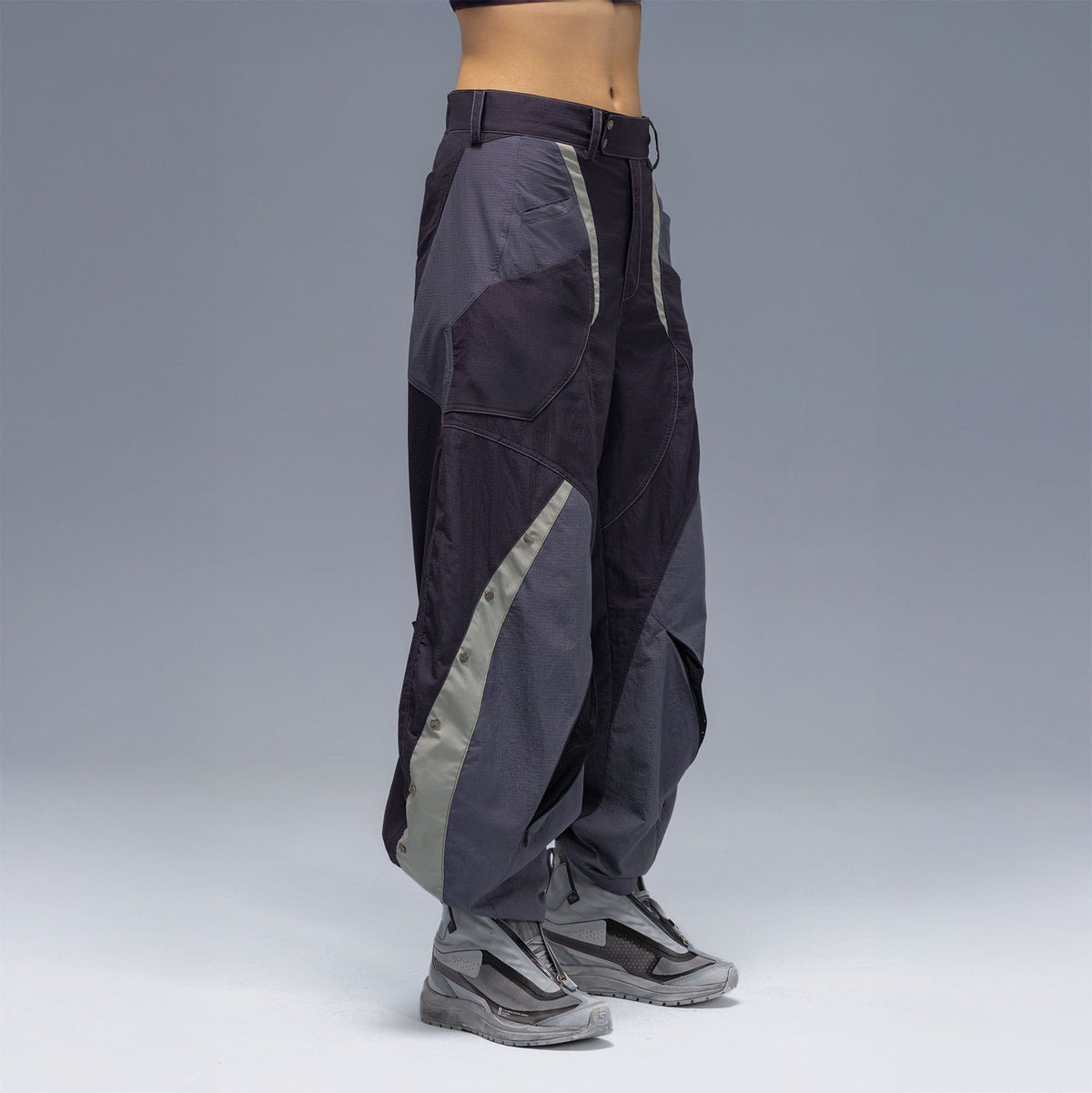 XIPHEVIL Deconstructed Contrast Panel Utility Curved Pants – photo 3 of 23
