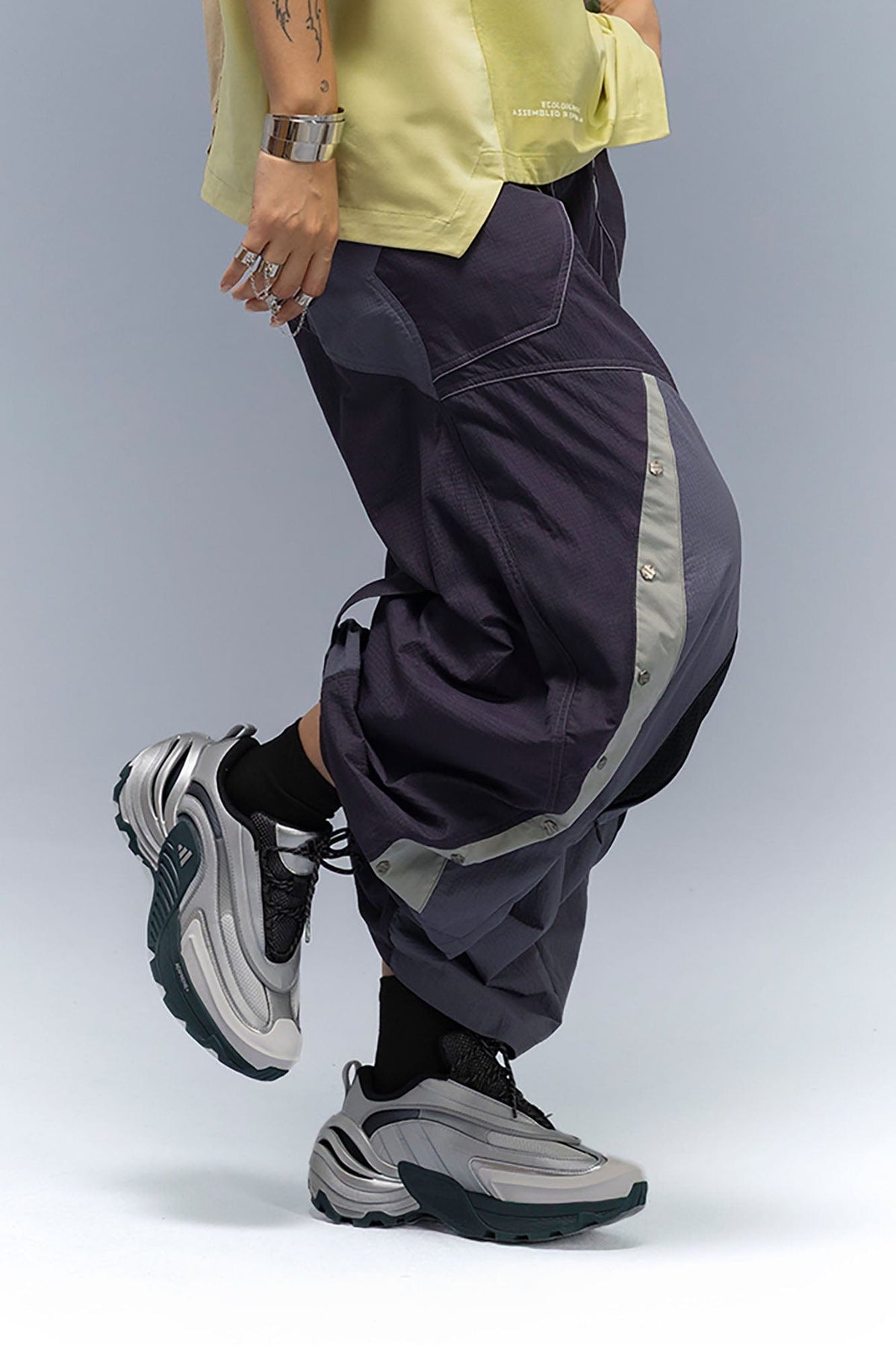 XIPHEVIL Deconstructed Contrast Panel Utility Curved Pants – photo 10 of 23