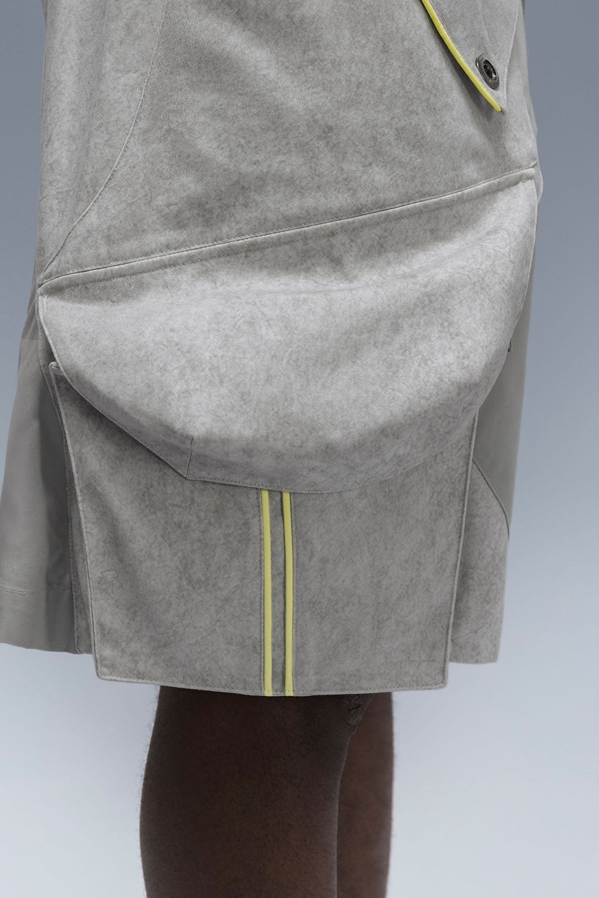 XIPHEVIL Washed Contrast Panel Pocket Utility Shorts Gray – photo 7 of 11