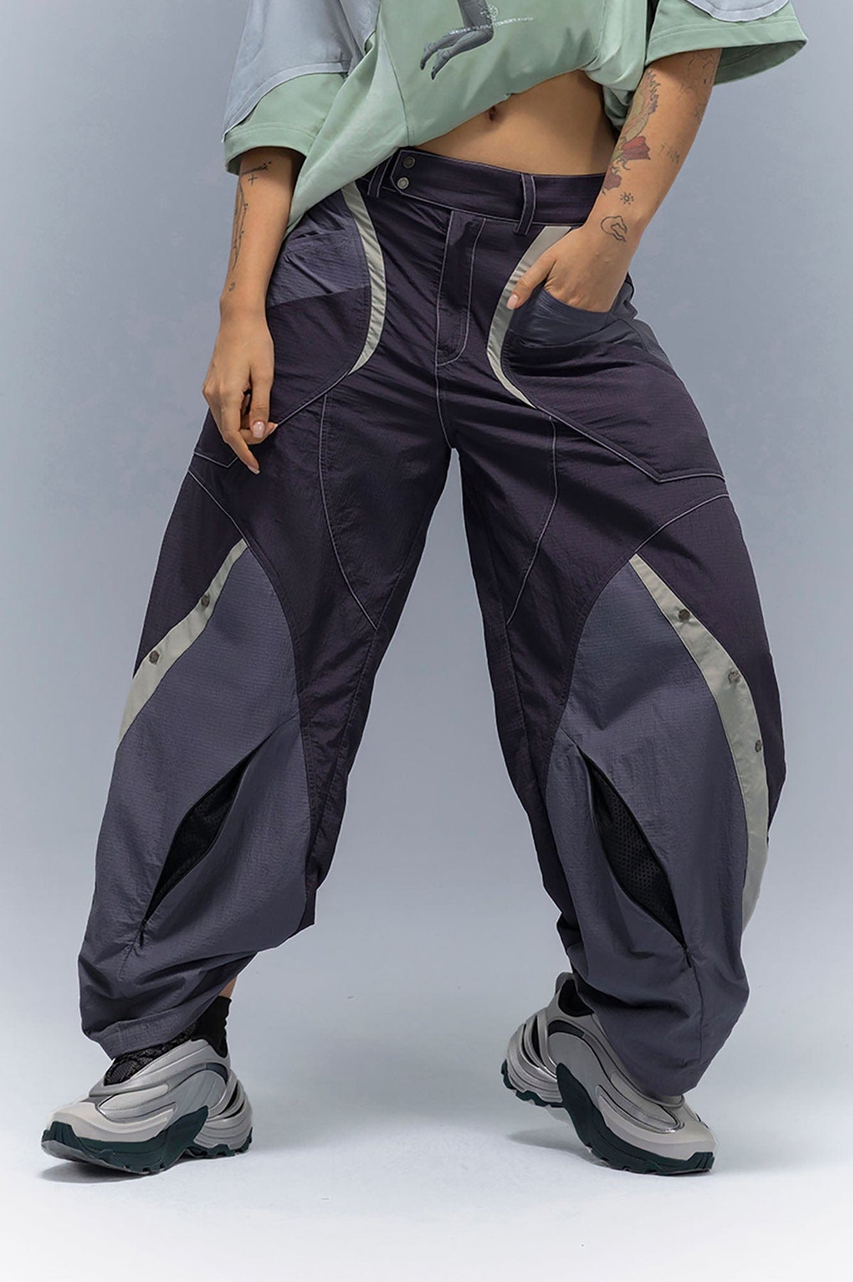 XIPHEVIL Deconstructed Contrast Panel Utility Curved Pants – photo 9 of 23