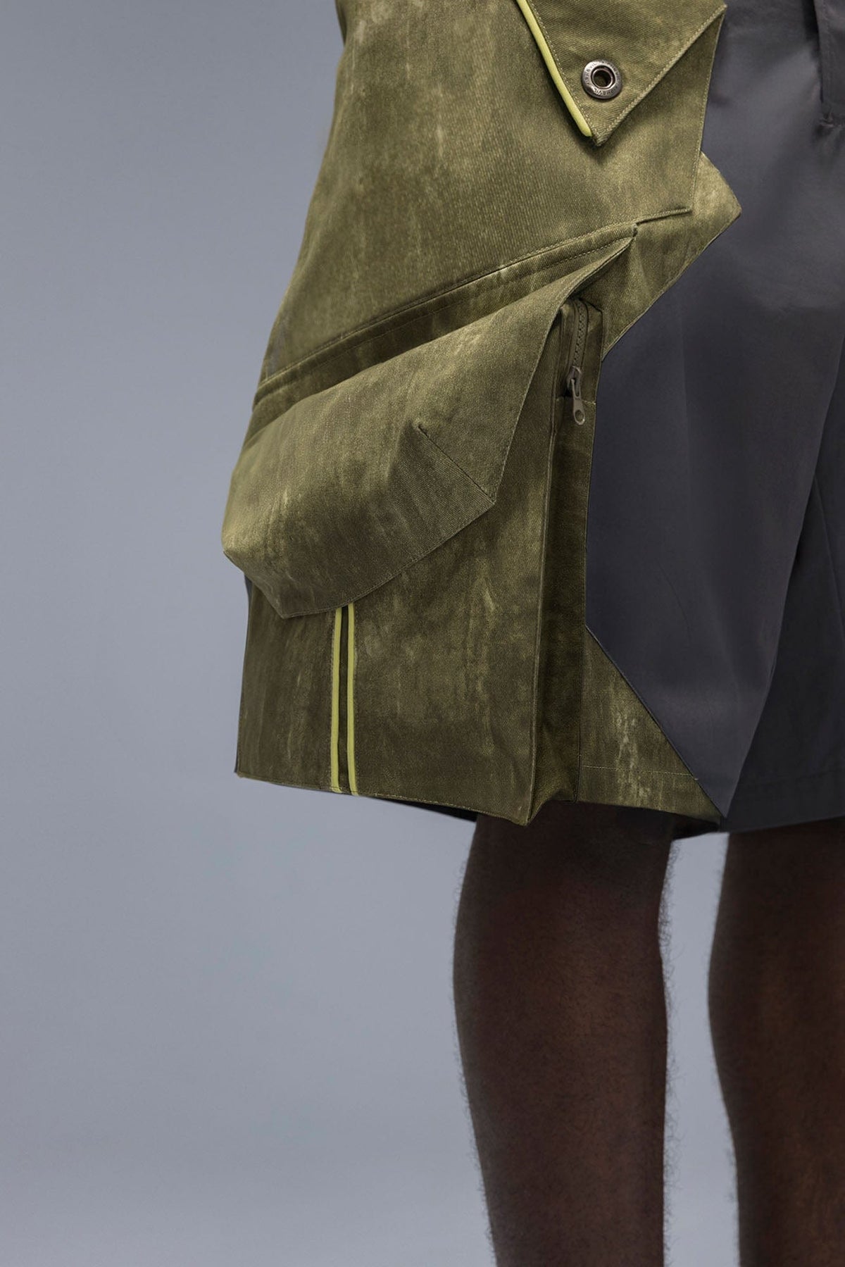 XIPHEVIL Washed Contrast Panel Pocket Utility Shorts Green – photo 9 of 11