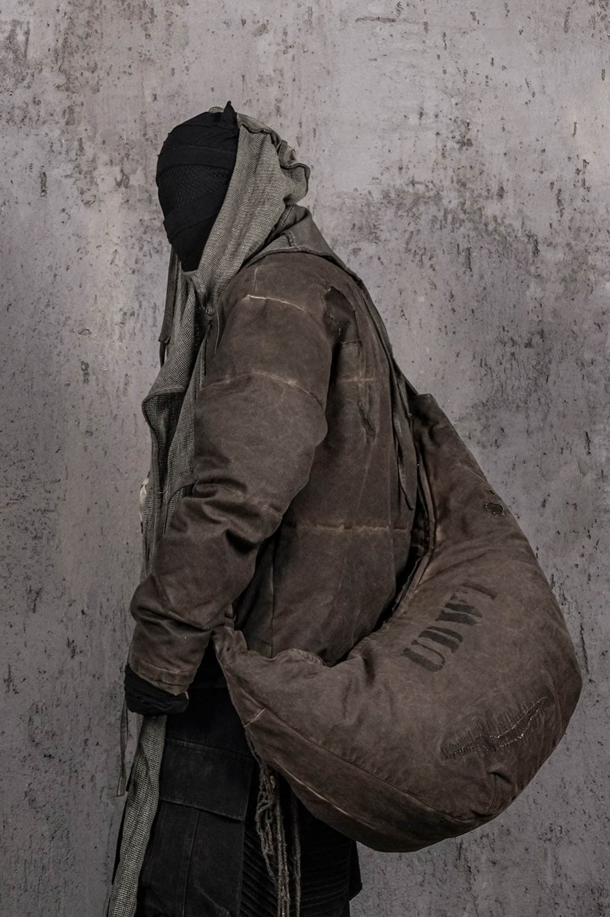 UNDERWATER Distressed Wanderer Patchwork Padded Jacket – photo 6 of 12