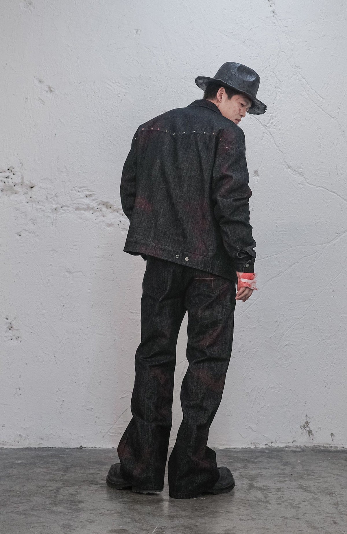 UNDERWATER Bloodstained Raw Flared Denim Pants – photo 4 of 14