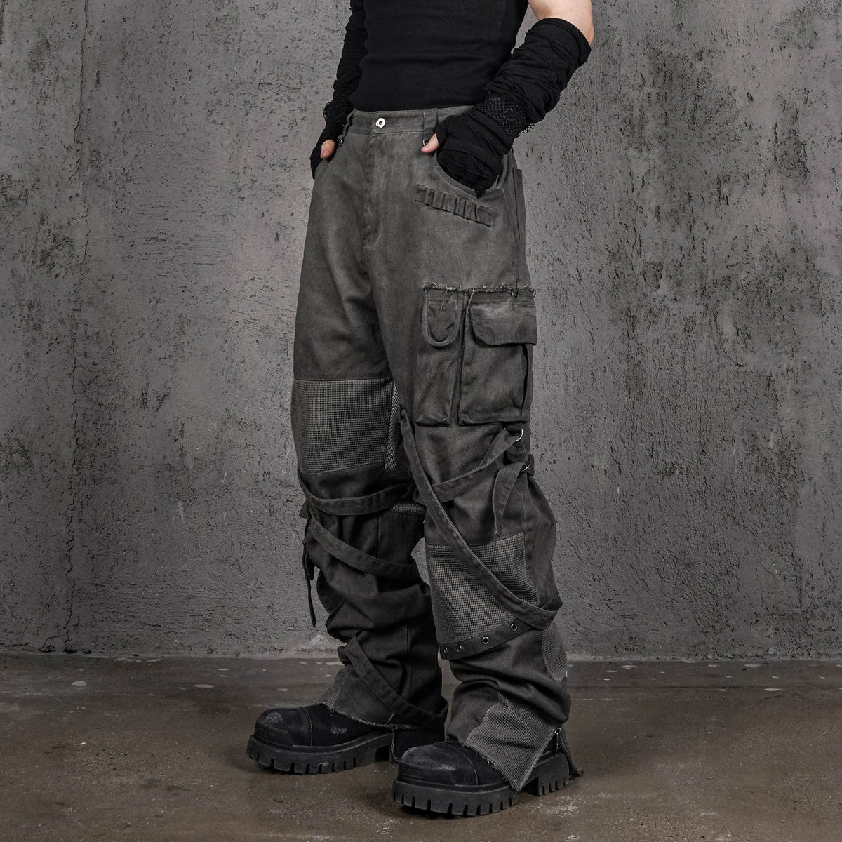 UNDERWATER Scavenger Heavyduty Multi-Pockets Striped Cargo – photo 3 of 24