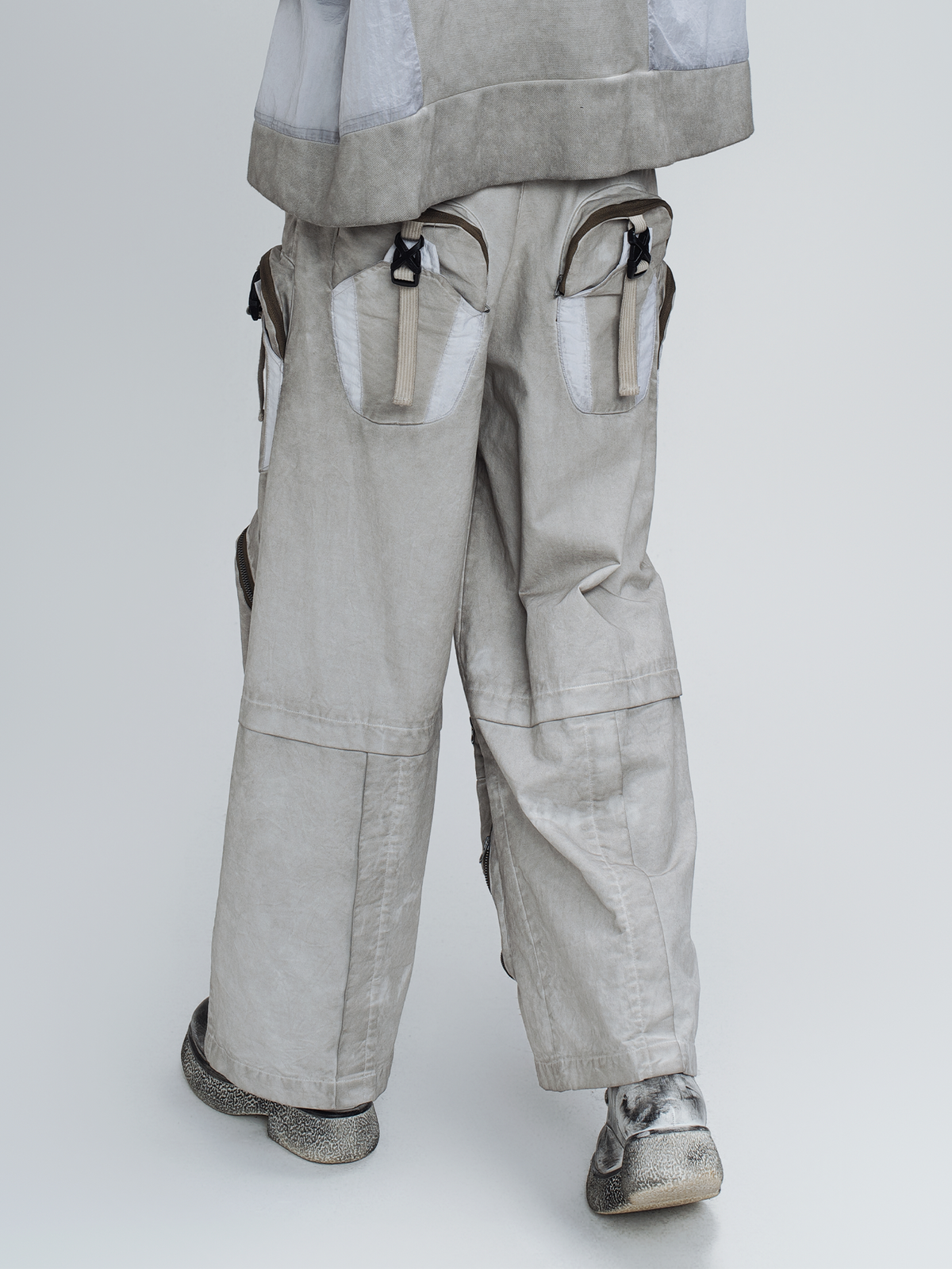 STEAM Multi-Pocket Spliced Parachute Cargo Pants – photo 14 of 25