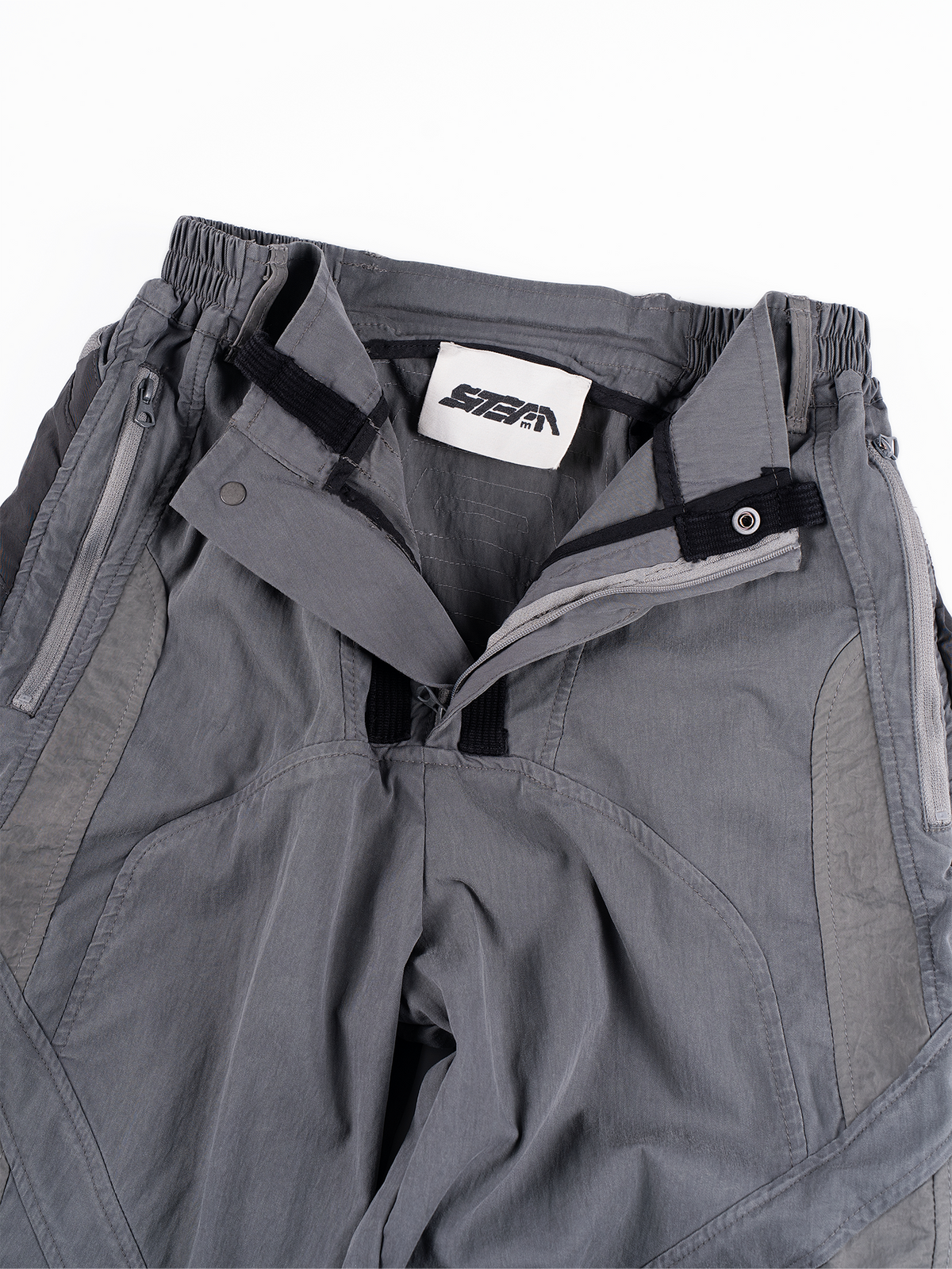 STEAM Deconstructed Zippered Spliced Wide-Leg Cargo Pants – photo 34 of 36
