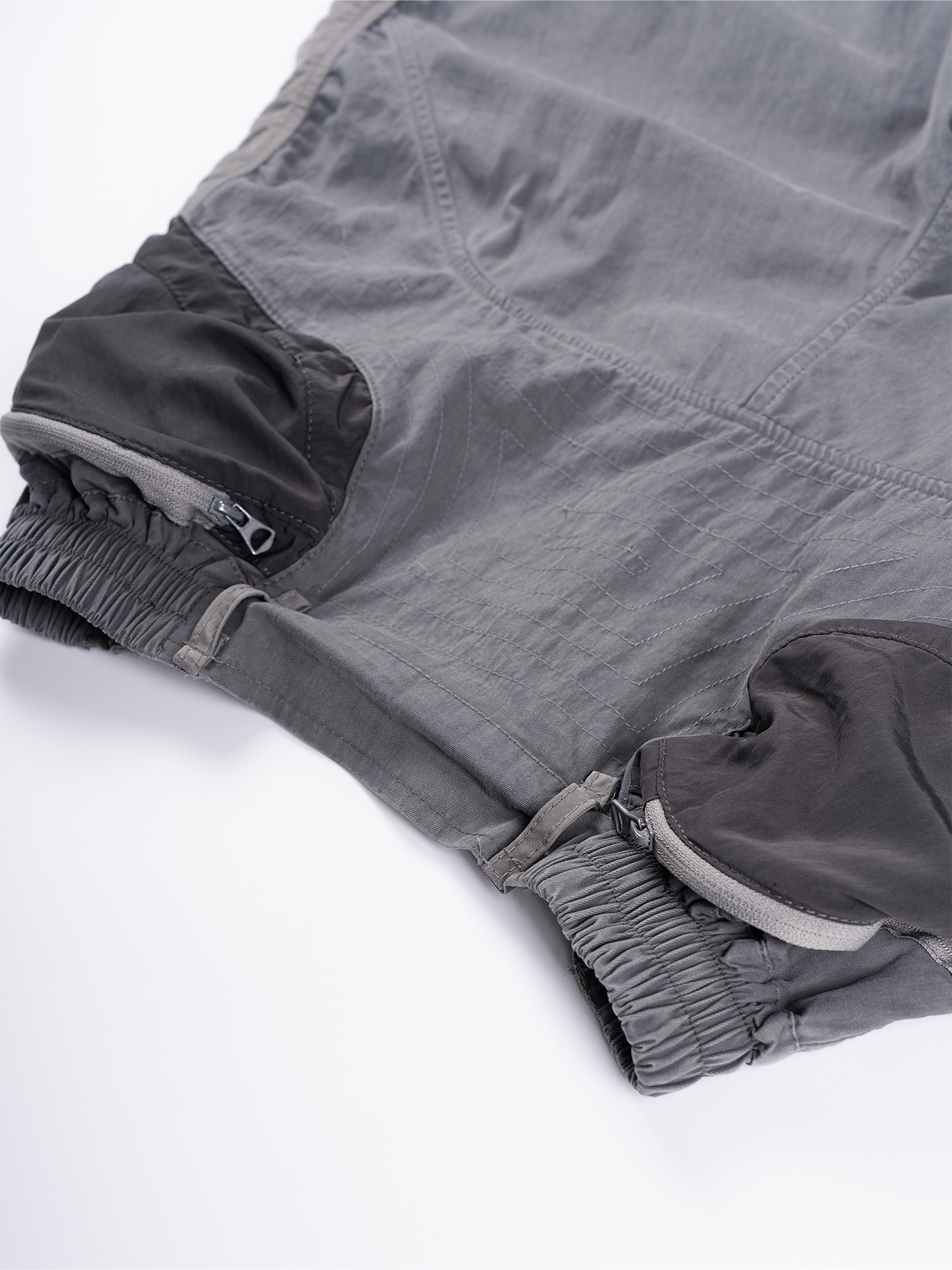 STEAM Deconstructed Zippered Spliced Wide-Leg Cargo Pants – photo 35 of 36