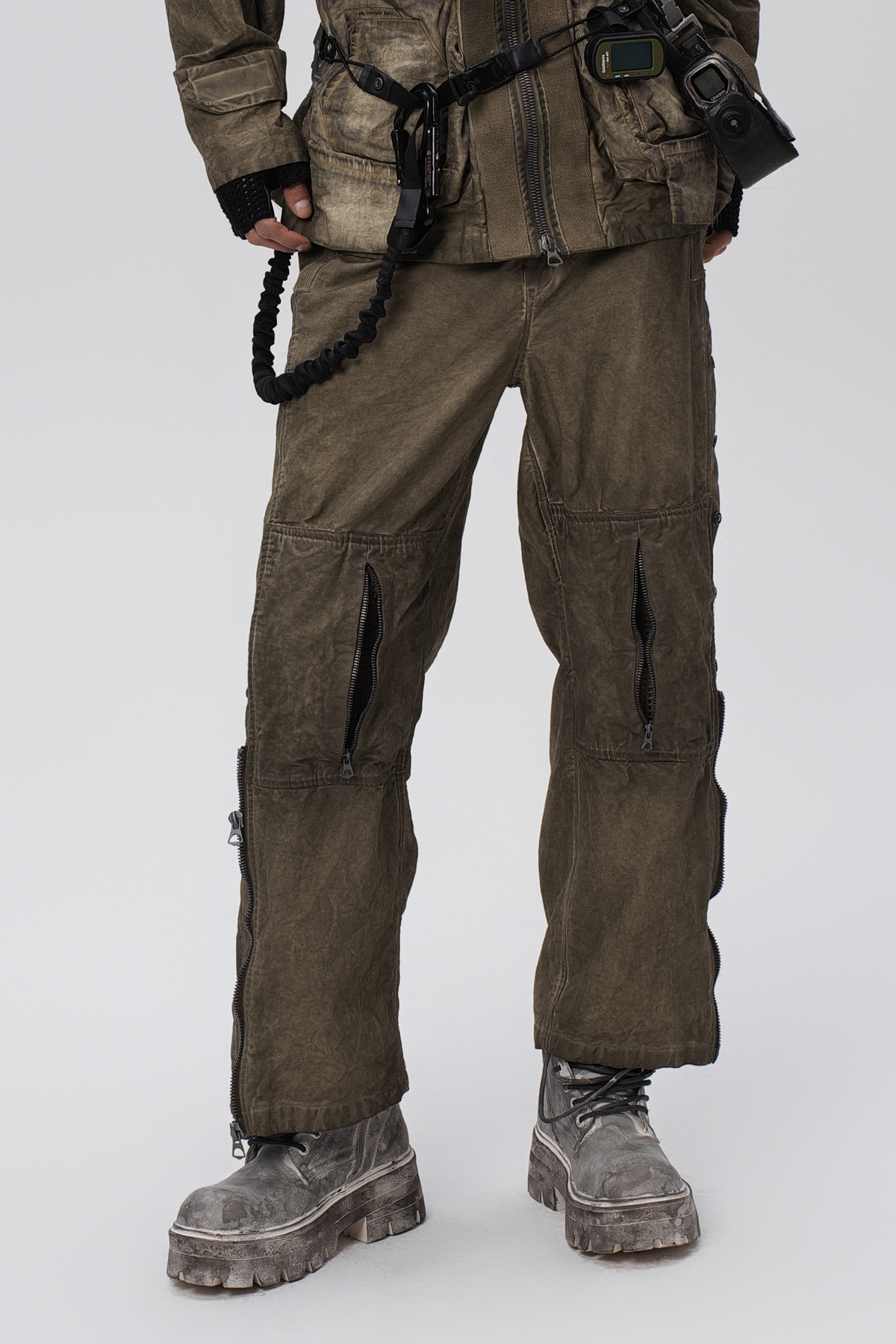STEAM Distressed Mesh-Knee Multi-Pocket Straight-Leg Cargo Pants – photo 21 of 27