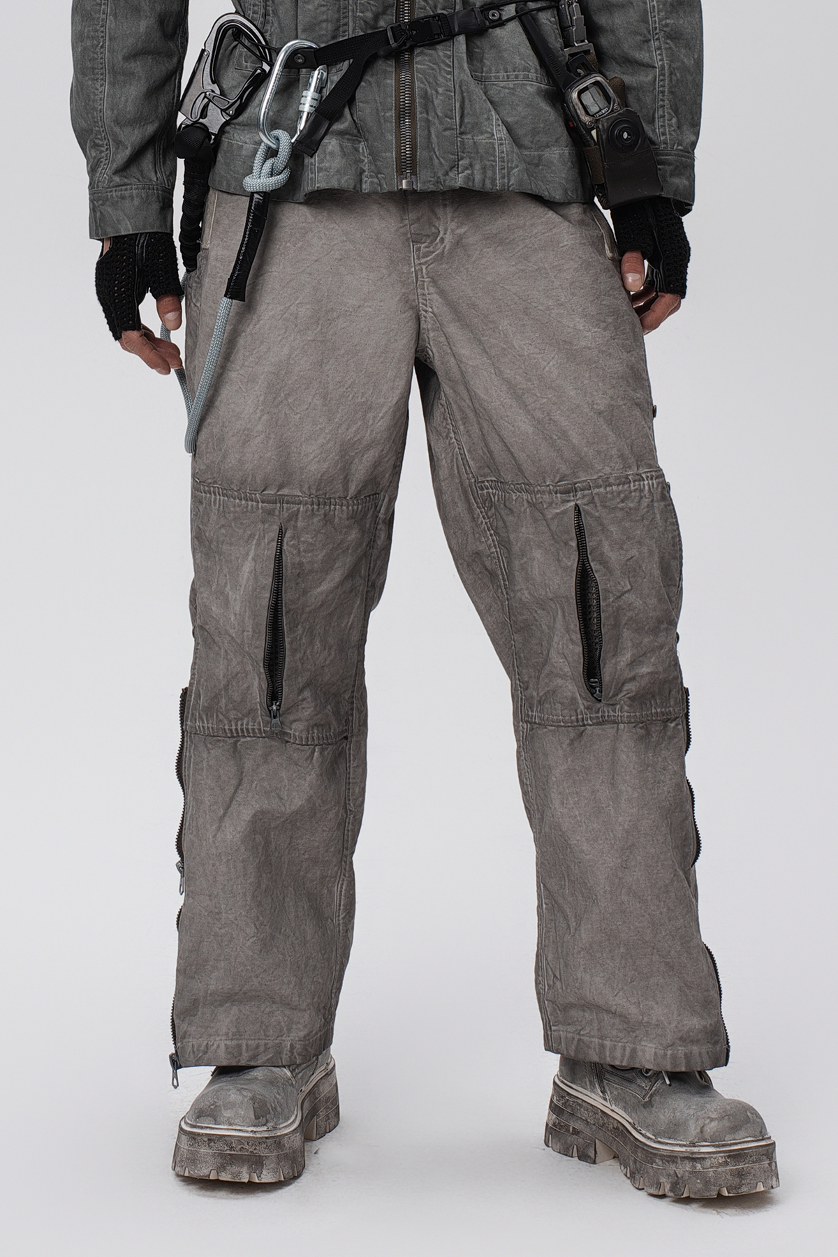 STEAM Distressed Mesh-Knee Multi-Pocket Straight-Leg Cargo Pants – photo 22 of 27