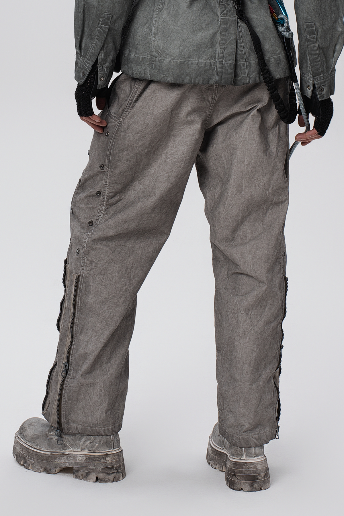 STEAM Distressed Mesh-Knee Multi-Pocket Straight-Leg Cargo Pants – photo 23 of 27