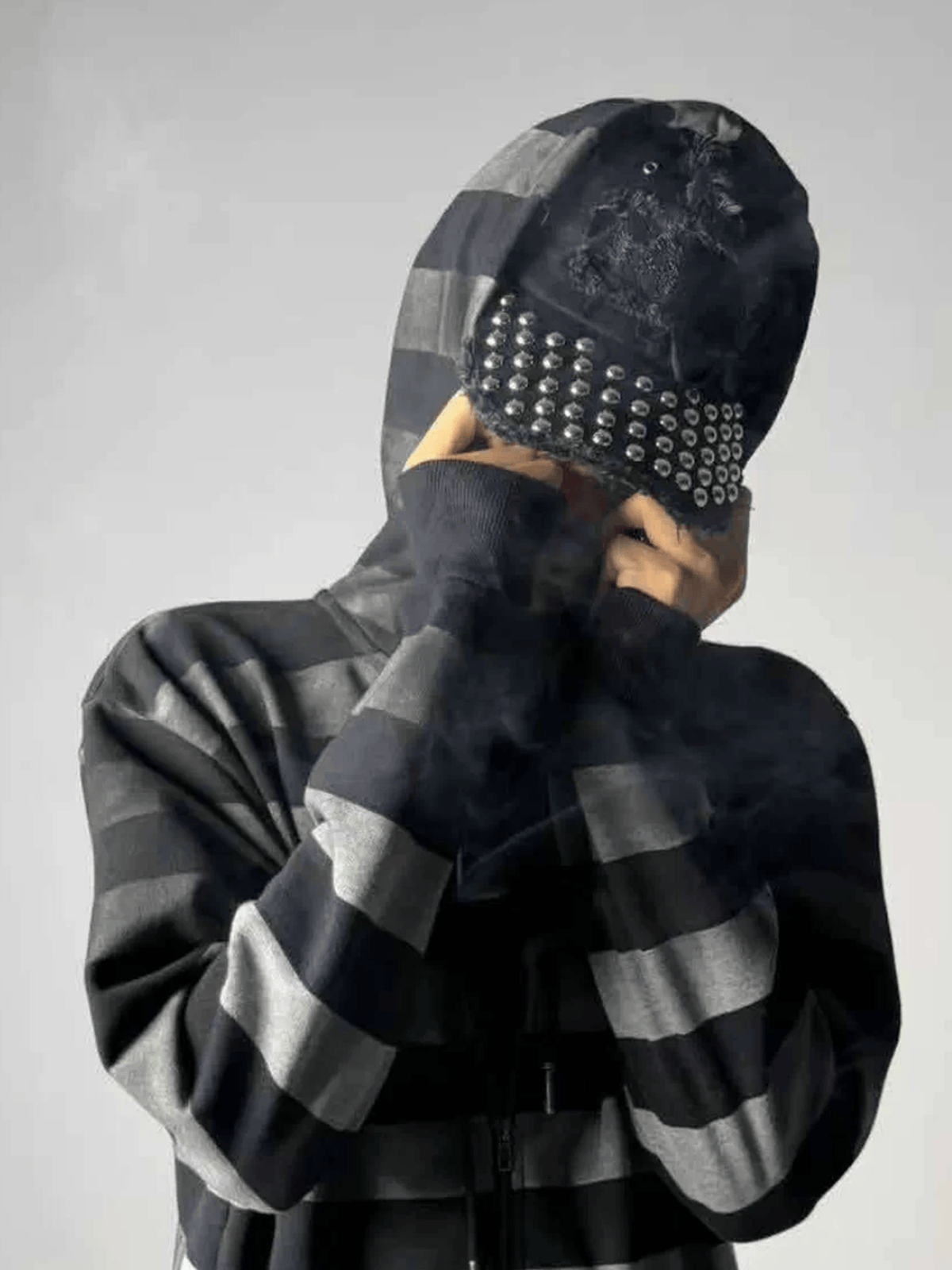 CINDER VEIN Washed Frayed Rivet Patch Curved-Brim Denim Cap – photo 8 of 13
