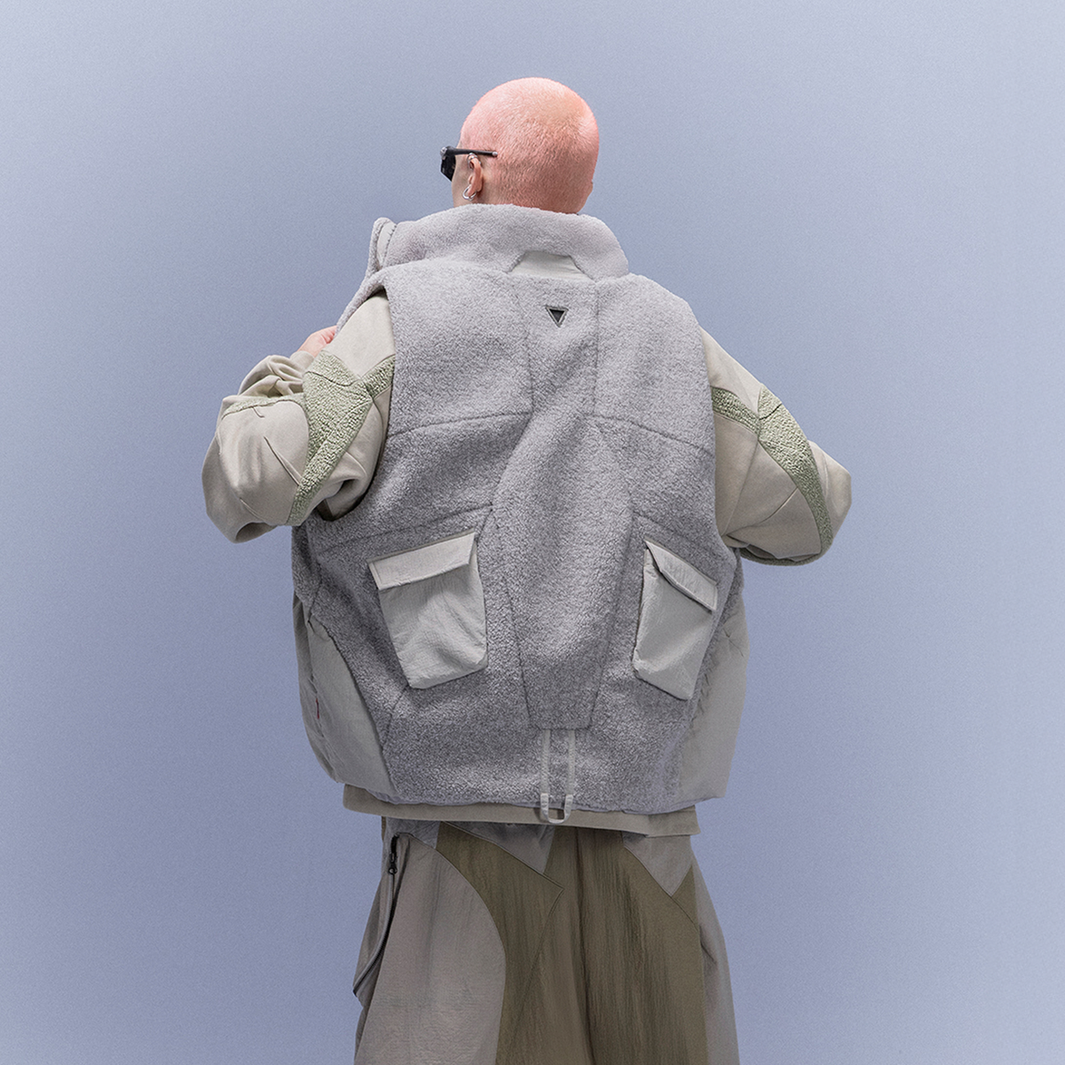 XIPHEVIL High-Neck Fleece-Panel Vest Light Gray – photo 2 of 18