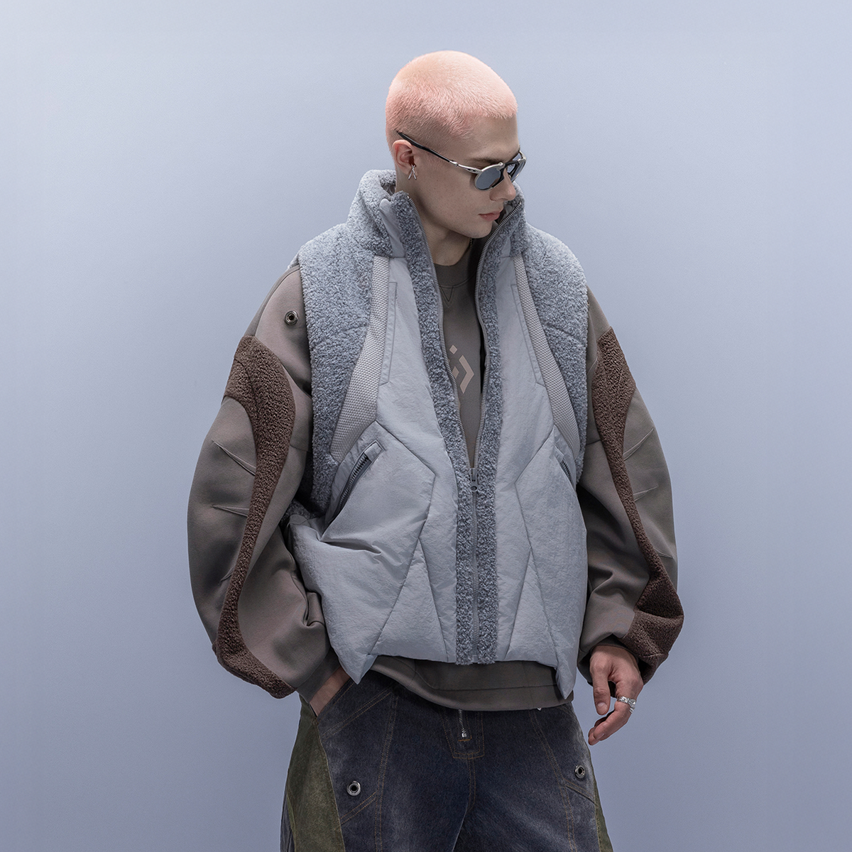XIPHEVIL High-Neck Fleece-Panel Vest Dark Gray
