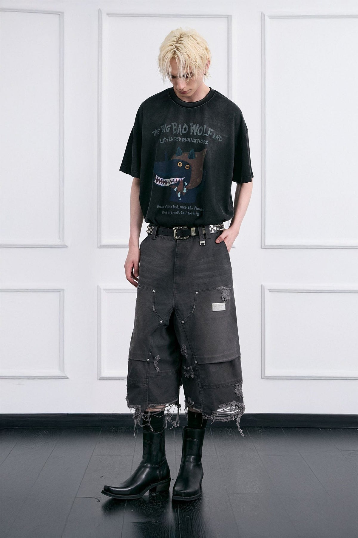 FACEONLAB Distressed Deconstructed Ripped Cargo Shorts – photo 8 of 15
