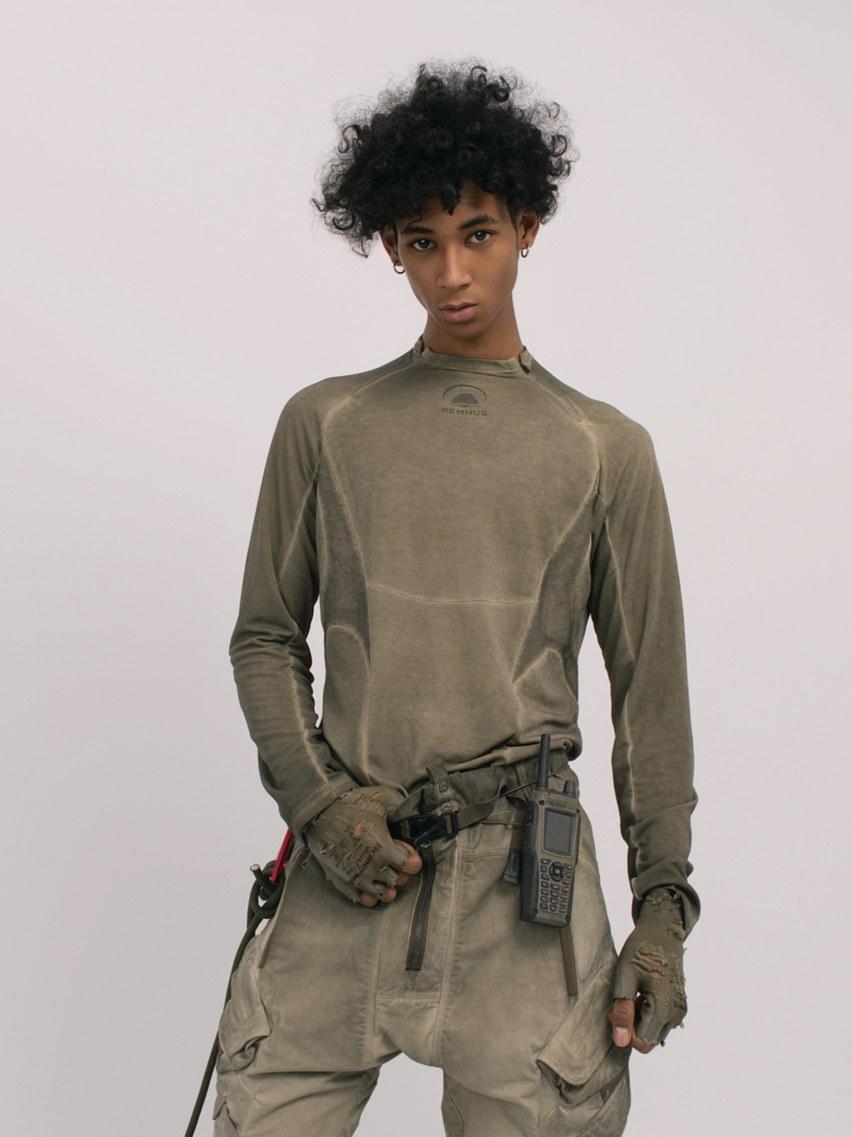 STEAM Distressed Spliced Paneled Long-Sleeve Tee – photo 16 of 24